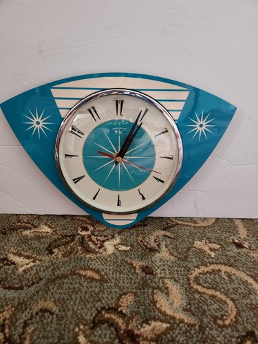Brand new trianguloid - brand,