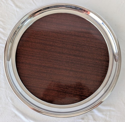 Crescent silver formica - crescent,